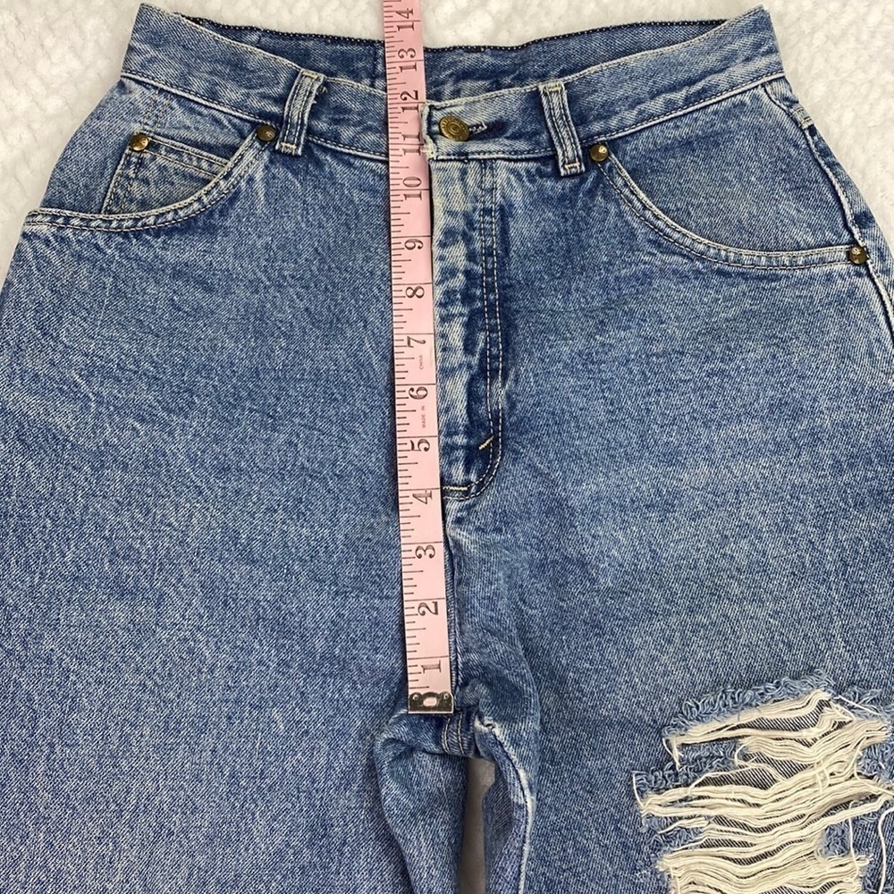 Vintage LEVI'S Women's Light Wash 57902-7206 Jeans USA Made - Picture 10 of 17